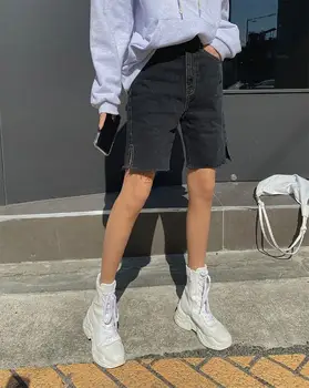 Tanke kratke traperice u retro stilu s visokim strukom i разрезными netretiranih ivica izravne пятиточечные hlače 2021, ljetna korejski moderna ženska odjeća